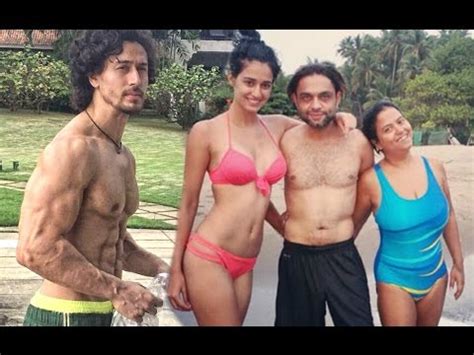 Disha Patani In Bikini With Tiger Shroff On Romantic Getaway Youtube