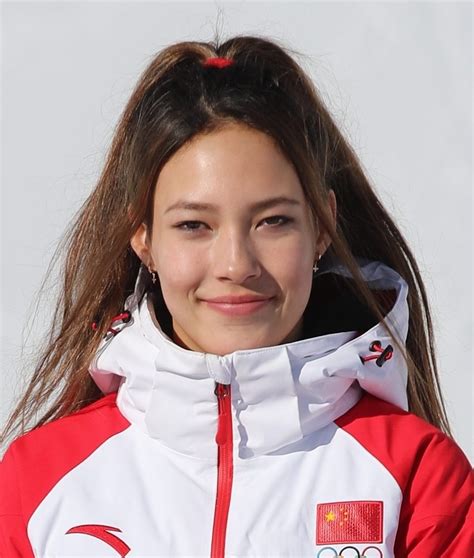 Chinese American Freeskiing Star Eileen Gu Set To Shine In Olympics