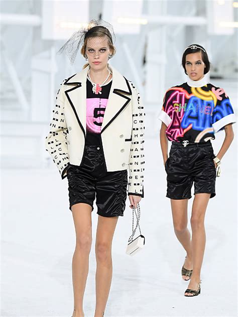 Последние твиты от printemps (@printemps). Les tendances printemps-été 2021 repérées à la Fashion ...