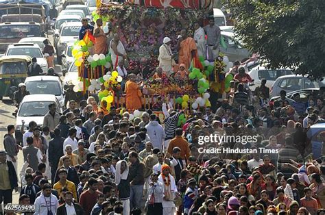 Jagannath Rath Yatra In Noida Photos And Premium High Res Pictures