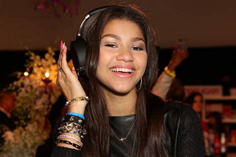 Zendaya Rocky Blue From Shake It Up To Join Fun Morning Show