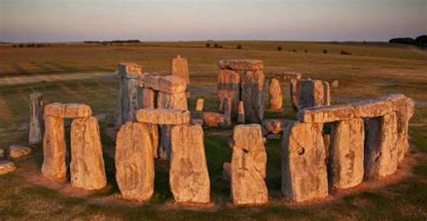 Museio Stonehenge As Art