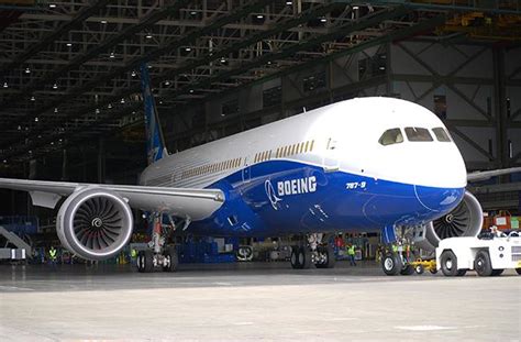 Boeing 787 9 Dreamliner Completes Its Maiden Voyage Slashgear