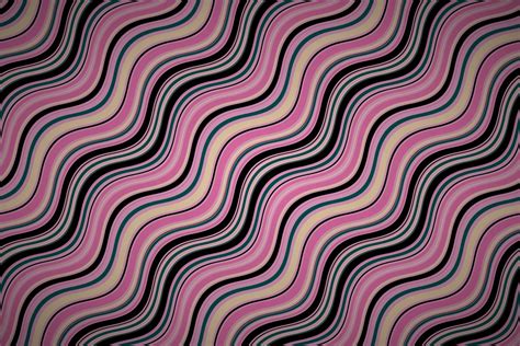Free Wavey Line Stripes Wallpaper Patterns