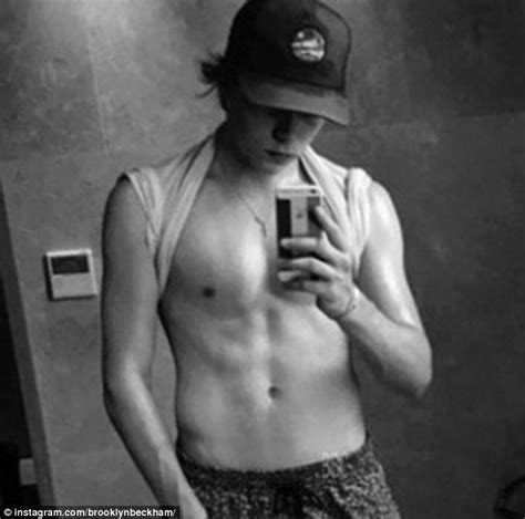 Brooklyn Beckham Shows Off His Abs In Shirtless Gym Selfie Daily Mail