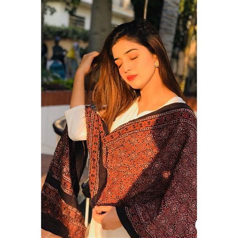 Laiba Khan On Instagram بات دل کی نظروں نے کی ️ Thanku