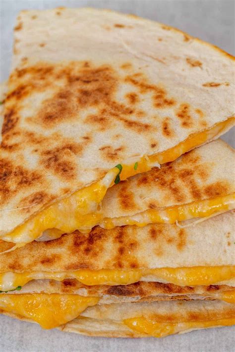 This Classic Loaded Cheese Quesadilla Is The Easier Recipe With Just 3