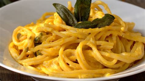 Spaghetti Alla Zucca La Ricetta Autunnale Facile E Veloce