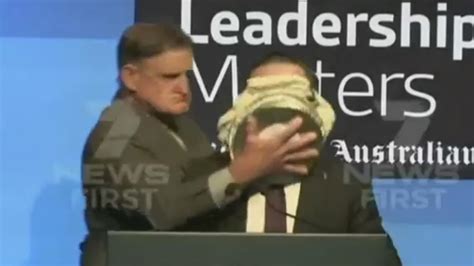 Qantas Ceo Alan Joyce Attacked With Cream Pie Youtube