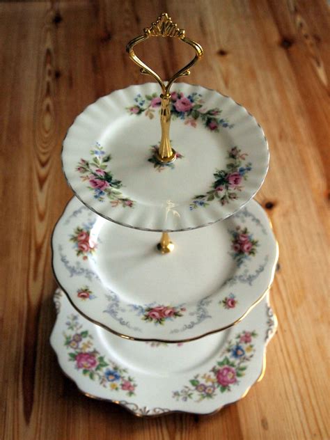 My Homemade Cake Stand Using Vintage Plates
