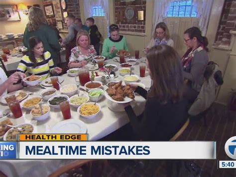 5 Mealtime Mistakes That Make You Gain Weight