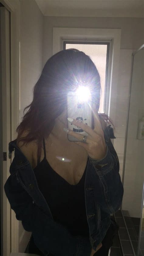 Pin De Ma A Strmec En Selfie Miroir Fotos Tumblr Mujer Poses Para