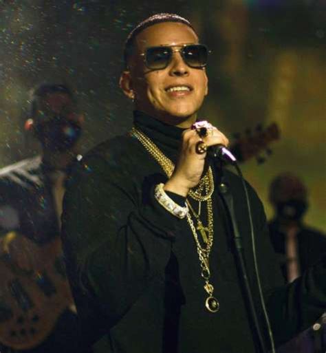 ¡no Le Pasan Los Años Así Se Ve Daddy Yankee A Sus 45 Primaveras