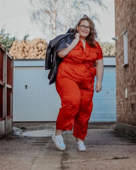 emily plus size blogger on instagram “[ted] i m back with some fresh new content for you