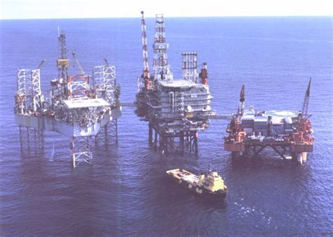 Cleddaucom Oil Rig Jobs How To Get A Job On An Offshore Oil Rig