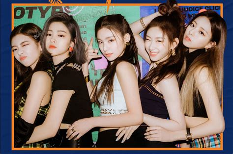The itzy members are yeji , ryujin , lia , chaeryeong and yuna. Lirik ITZY WANNABE dan Terjemahannya - woke.id