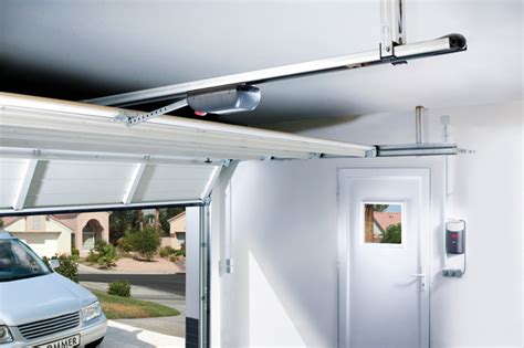 Another easy way to make spending time in the garage more bearable during hot weather (if you're not running air conditioning) is to choose a sensible time of the. Garage door operators | SOMMER Antriebs- und Funktechnik GmbH