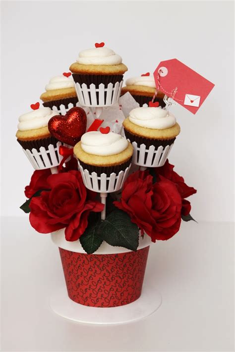 Expert designed valentines day flowers options which are sure to please. Fresh Blogs: Valentine's Day Cupcake Bouquets AND a GIVEAWAY!!