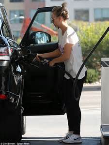 Kaley Cuoco Shows Off Her Love For Barbie As She Pumps Gas Daily Mail Online