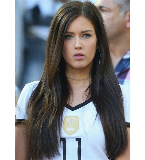 10 Hottest Football Wags Of Fifa 2018 Hottest Wags At The 2018 Fifa World Cup Gq India Gq