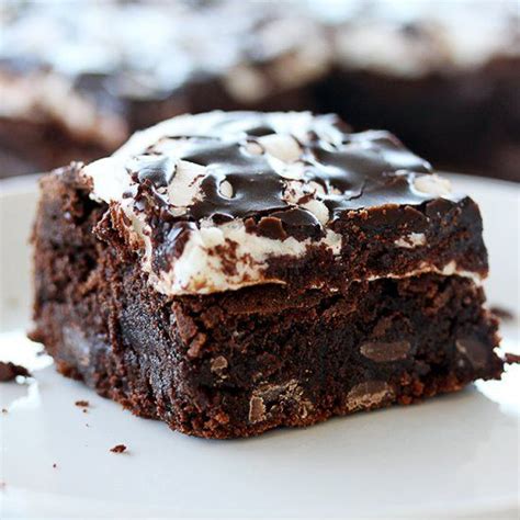 Chocolate Marshmallow Brownies Moist And Fudgy Chocolate Brownies Topped With Melted