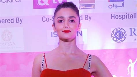 Alia Bhatt And Her Dior Bra Would You Wear Prominent Logos To Flaunt