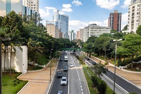 10 ruas mais populares de São Paulo Passeie pelas ruas e praças de