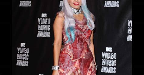 Robe En Viande De Lady Gaga - Lady Gaga et sa fameuse robe viande portée lors des MTV Video Music