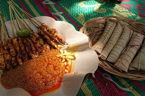 Makanan Khas Ini Yang Wajib Dicoba Saat Kulineran Di Mandalika Lombok Warta Pesona