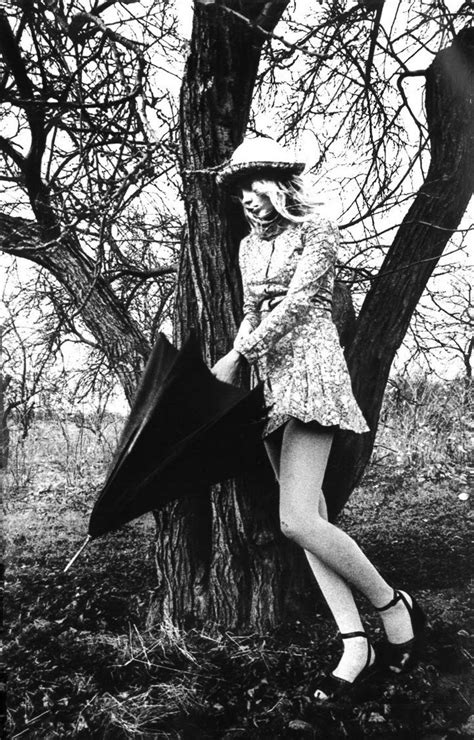 helen hogberg photo by jeanloup sieff for vogue 70s retro fashion vintage seventies fashion