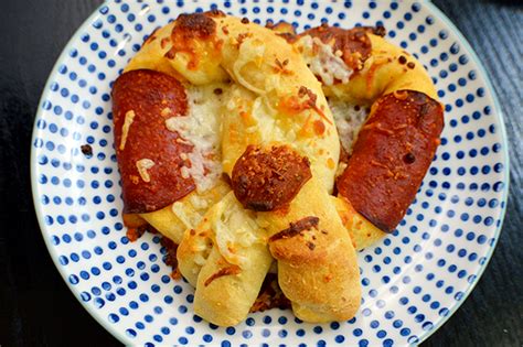 Cheese Stuffed Pizza Pretzel 15 Minute Meals The Starving Chef