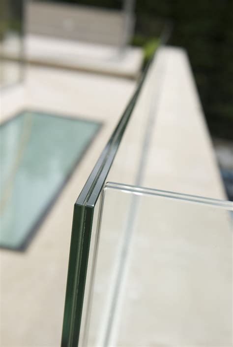 Laminated Glass Vs Toughened Glass What Are The Benefits Of Using Laminated Glass Ba Systems