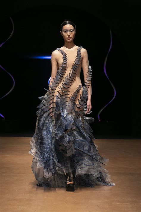 Paris Fashion Week Iris Van Herpen Spring 2020 Couture Collection