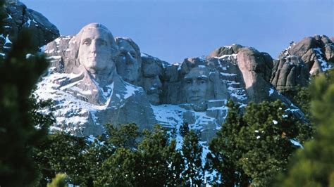 Is There A Secret Chamber Hidden Behind Mount Rushmore Snopes Com