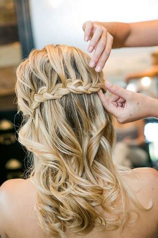 For brides with long hair, braided wedding hairstyles are always recommended for they are chic and stylish that never go out of style. Swoonworthy Braided Wedding Hairstyles