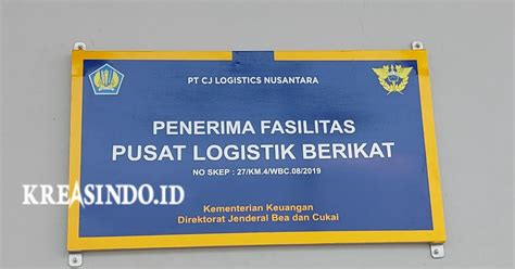 Papan Plang Nama Besi Ini Terpasang Di Marunda Center Pt Cj Logistics