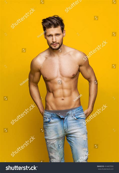 104 061 Naked Male Model Images Stock Photos Vectors Shutterstock