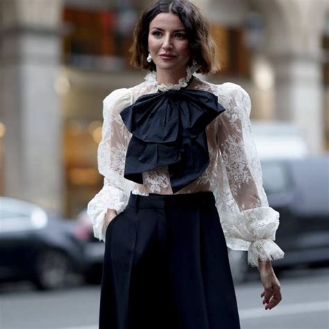Las Blusas Románticas De Encaje Que Llevan Las Influencers Francesas Mujer Hoy