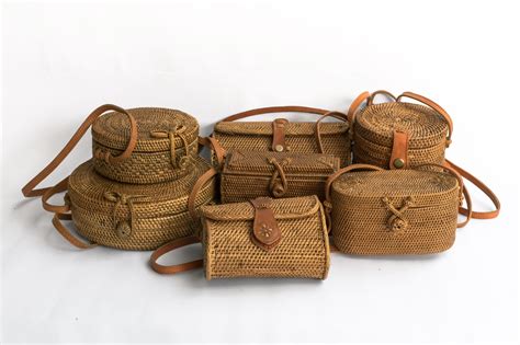 Our rattan products are including vietnam rattan bag, rattan basket, rattan tray, rattan tissue box, rattan lamp shade …. How are Bali round rattan basket bags are made? | PolkaDee