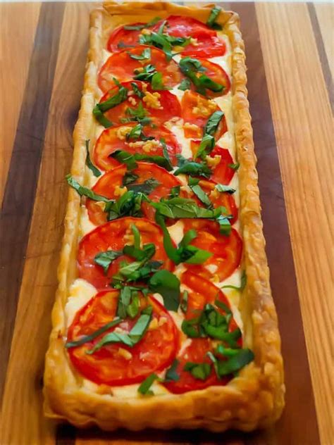 Fresh Tomato Tart In Puff Pastry The Pudge Factor