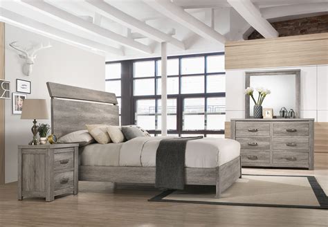 Roundhill Furniture Floren Contemporary Weathered Gray Wood Bedroom Set Queen Panel Bed