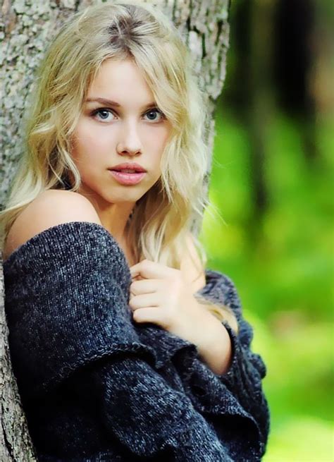 Download Gracie Dzienny Net Worth Images Akeno Gallery
