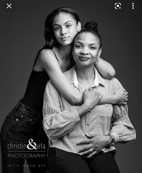 Mother Daughter Photography Poses Daughter Photo Ideas Mother Daughter Pictures Mother