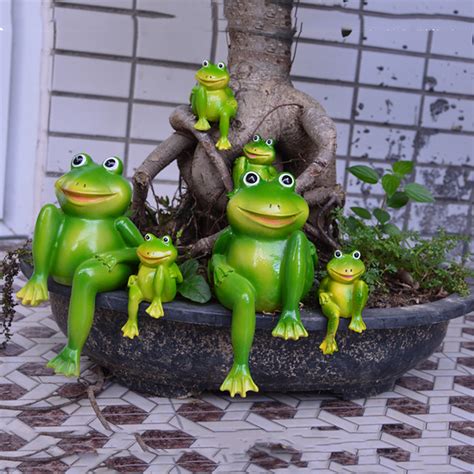 Resin Sitting Frogs Statue Outdoor Frog Sculpture Garden Decorations O