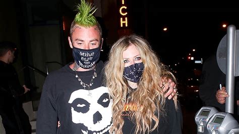 Avril Lavigne And Mod Sun Go On Dinner Date — Pics Hollywood Life