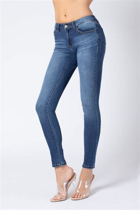 kancan kan can women s mid rise super skinny jeans basic kc7092