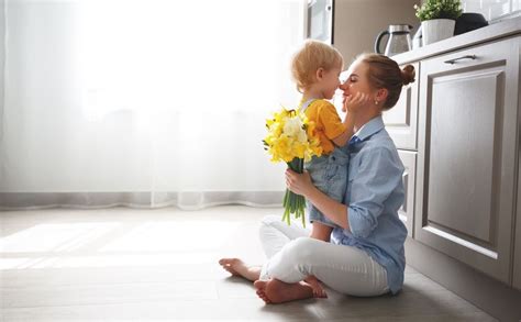 Mothers Day Editorial Remember To Let Mom Know You Love Her