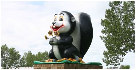Squirt The Skunk Is A Cute Stop For Your Next Alberta Road Trip Photos Curated