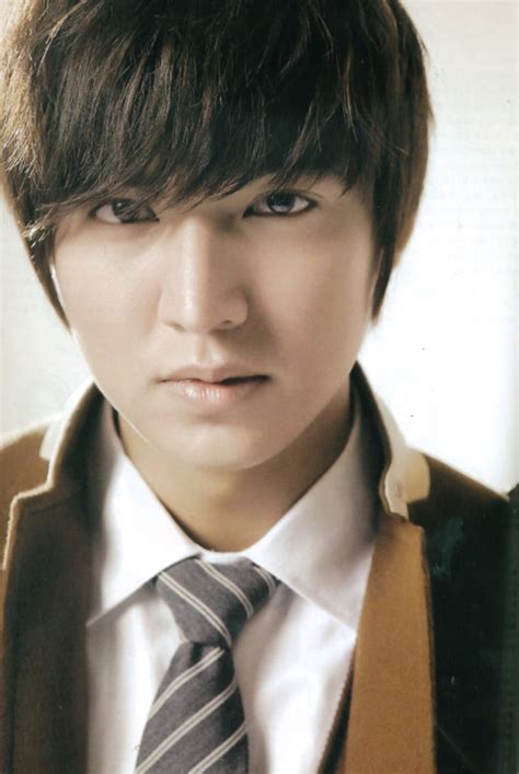 The fact that there are so many people that doubt lee min ho has ever done several plastic surgeries can be said as a success since common people cannot spot that, and the surgery did not give him a botched result. Lee Min ho Plastic Surgery Gossip and Photo Evidence ...