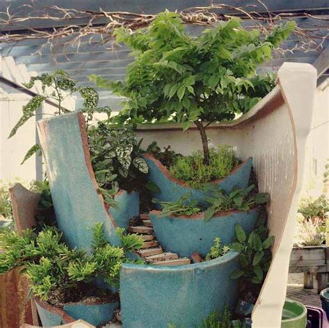 18 Incredible Broken Pot Ideas For Garden And Backyard
